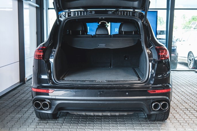 Porsche Cayenne S E-Hybrid Tiptr.
