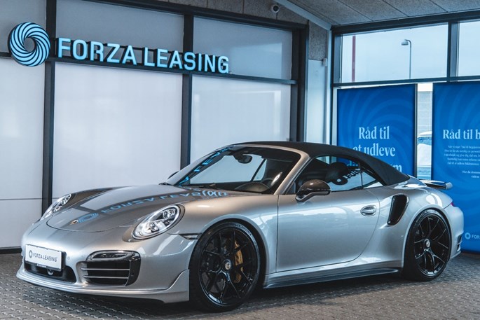 Porsche 911 Turbo S Cabriolet PDK
