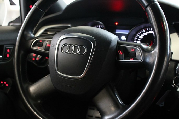 Audi A5 TDi 240 SB quattro S-tr.