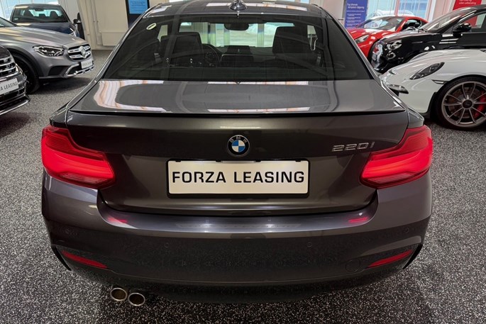 BMW 220i Coupé M-Sport aut.