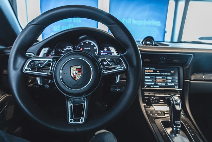 Porsche 911 Turbo S Cabriolet PDK