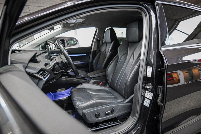 Skoda Enyaq iV Selection Suite