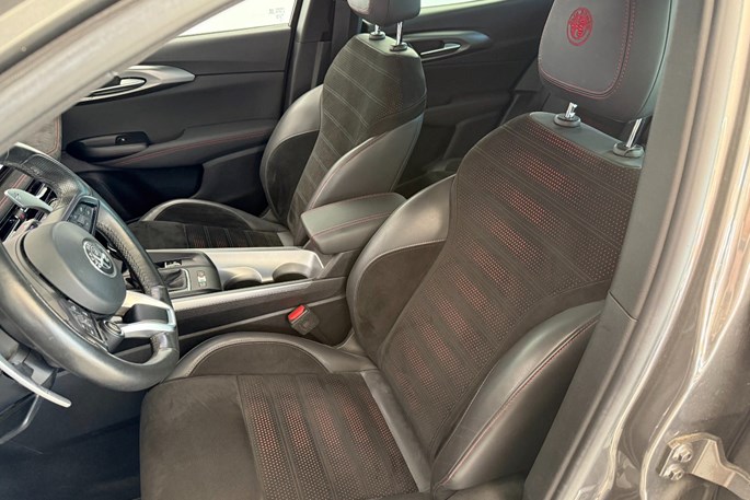 Alfa Romeo Tonale PHEV Veloce aut. Q4