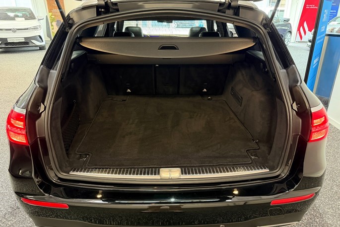Mercedes E400 d AMG Line stc. aut. 4Matic