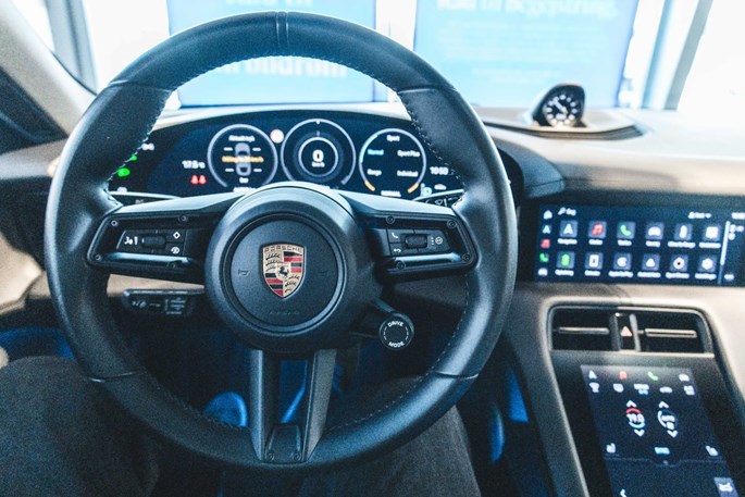Porsche Taycan 4S