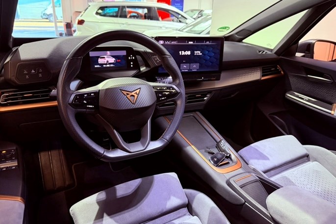 Cupra Born Dinamica Pack High