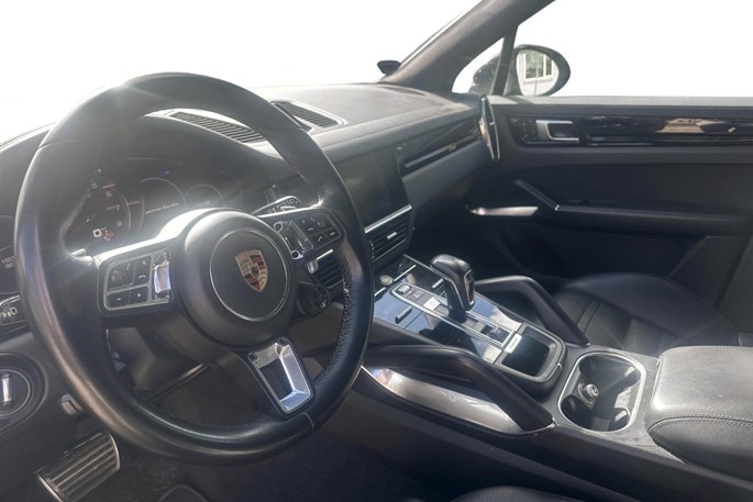 Porsche Cayenne Turbo Tiptr.