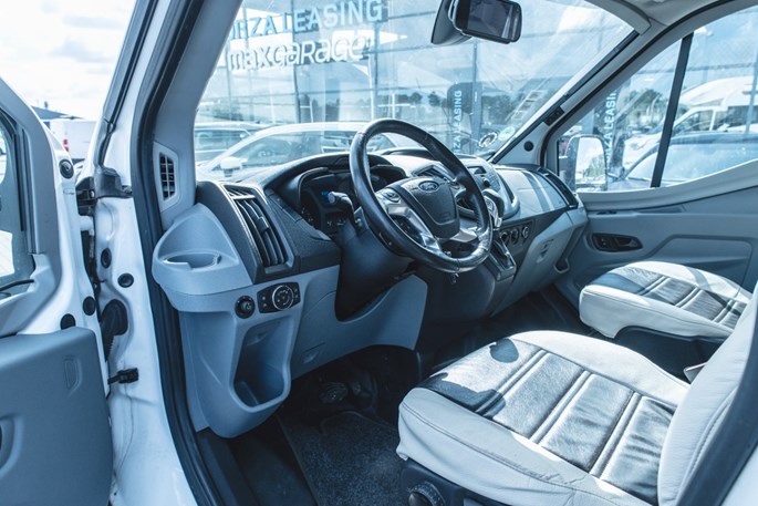 Ford Benimar Tessoro 496