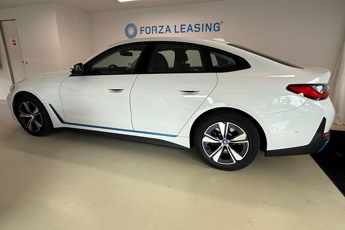 BMW i4 eDrive40