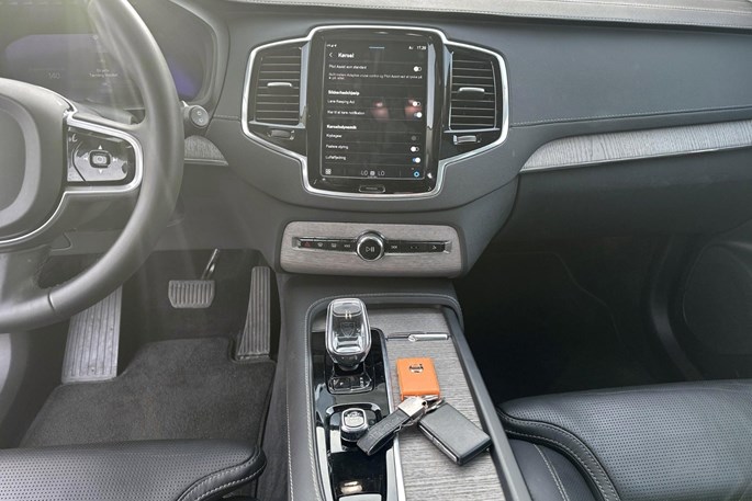 Volvo XC90 T8 ReCharge Ultimate Dark aut. AWD 7prs