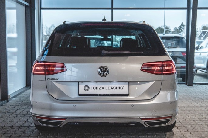 VW Passat TDi 190 R-line Variant DSG 4Motion Van