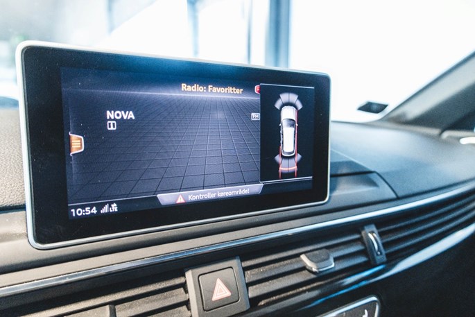 Audi A4 TDi 190 S-line Avant S-tr.