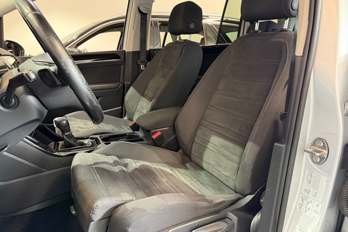 VW Touran TSi 180 Highline DSG 7prs