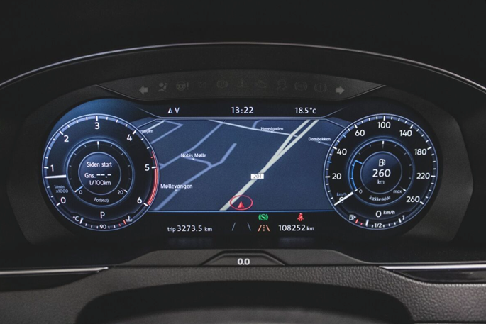 VW Passat R-line Variant DSG 5d