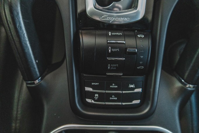 Porsche Cayenne S E-Hybrid Tiptr.