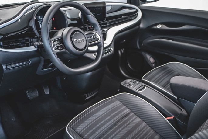 Fiat 500e Icon Cabrio