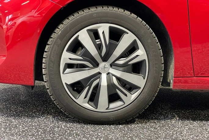 Peugeot 208 PT 100 Allure