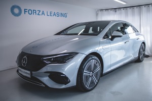 Mercedes EQE350+ Electric Art