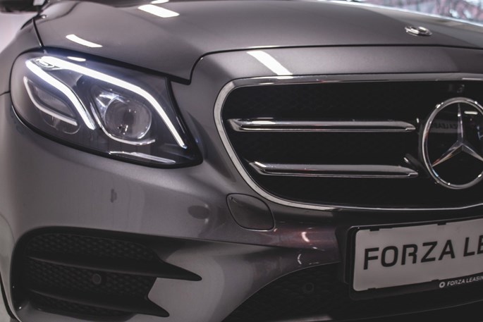 Mercedes E300 de AMG Line stc. aut.