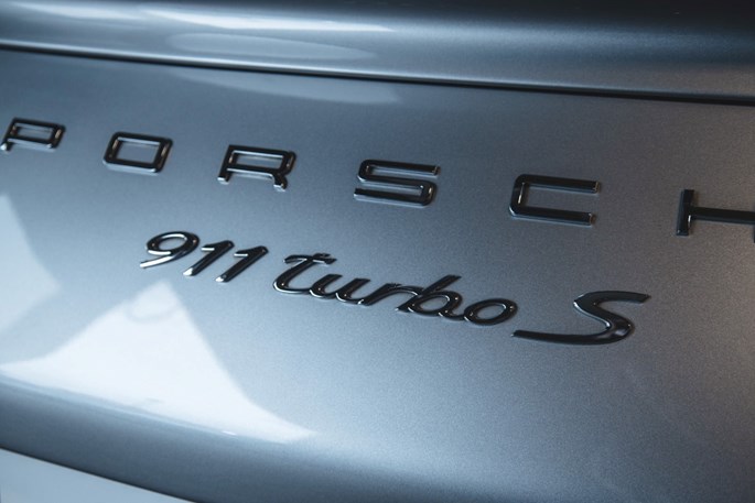 Porsche 911 Turbo S Cabriolet PDK