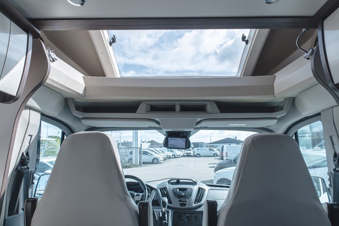 Ford Benimar Tessoro 496