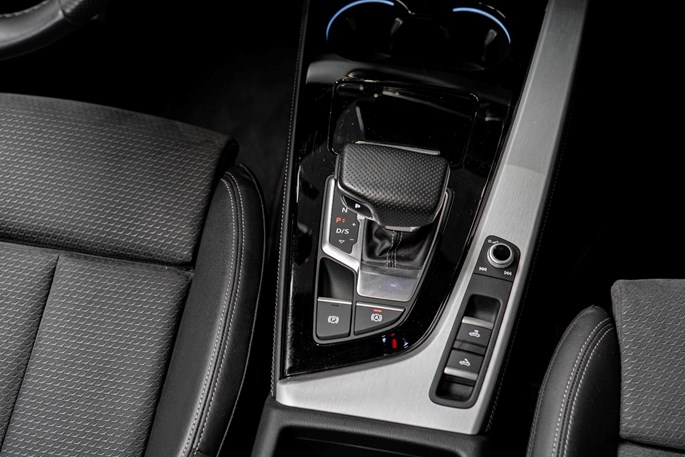 Audi A5 TFSi S-line plus Cabriolet S-tr.