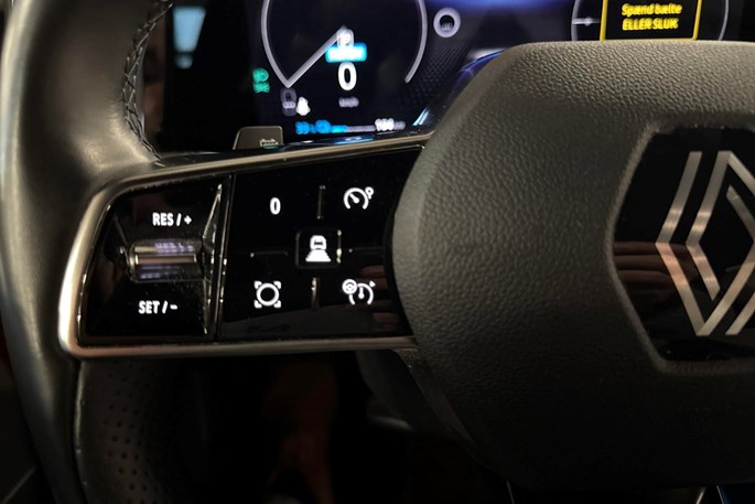 Renault Megane E-Tech Iconic
