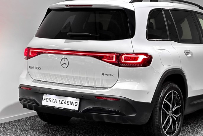 Mercedes EQB300 AMG Line 4Matic 7prs