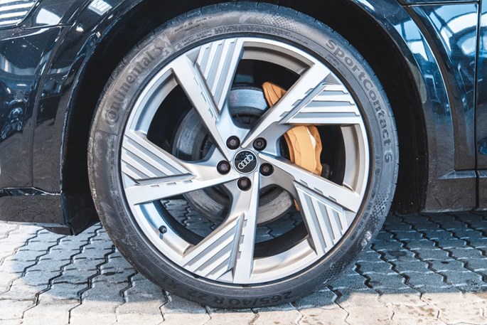 Audi E-tron Black Edition S-line quattro