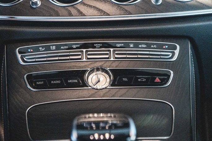 Mercedes E300 de Advantage stc. aut.