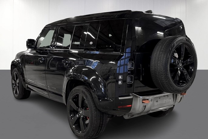 Land Rover Defender 110 P400 X-Dynamic HSE aut.