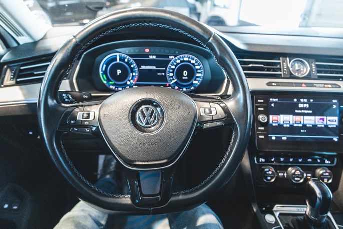 VW Passat GTE Variant DSG