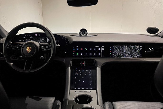 Porsche Taycan 4S Performance+ Cross Turismo