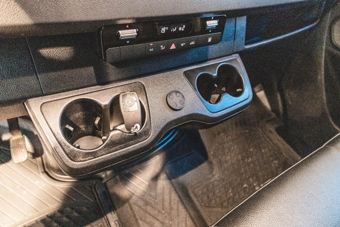 Mercedes Sprinter 317 CDi A2 Kassevogn aut. RWD