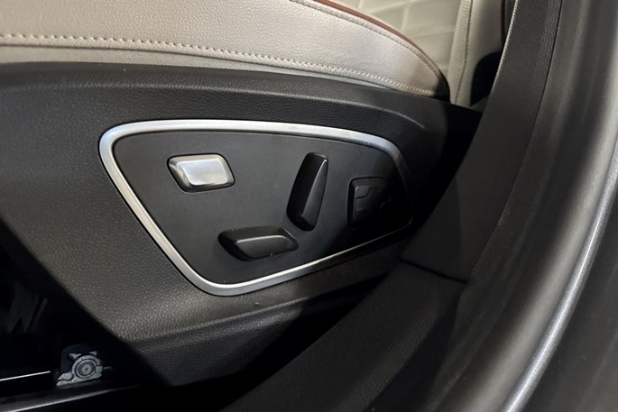 Renault Megane E-Tech Iconic