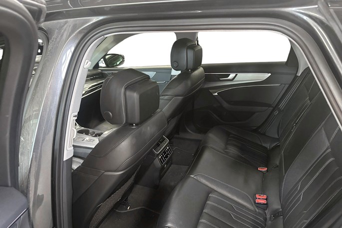 Audi A6 TFSi e S-line Avant quattro S-tr.