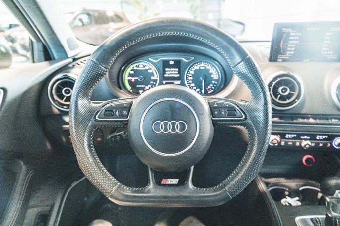 Audi A3 e-tron S-line Sportback S-tr.