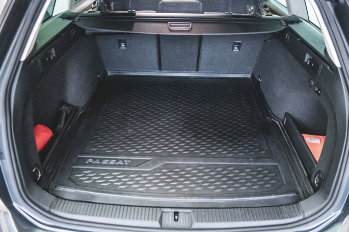 VW Passat R-line Variant DSG 5d