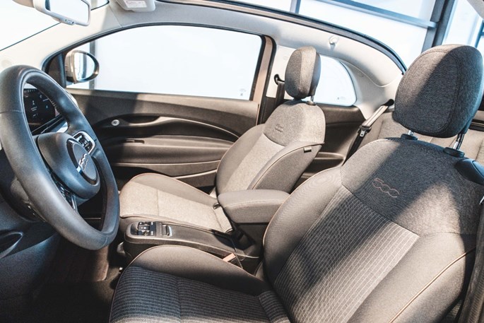 Fiat 500e Icon Cabrio