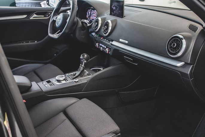 Audi A3 1,4 e-tron S-line Sportback S-tr.