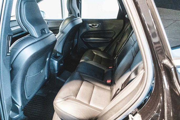 Volvo XC60 T8 407 R-Design aut. AWD