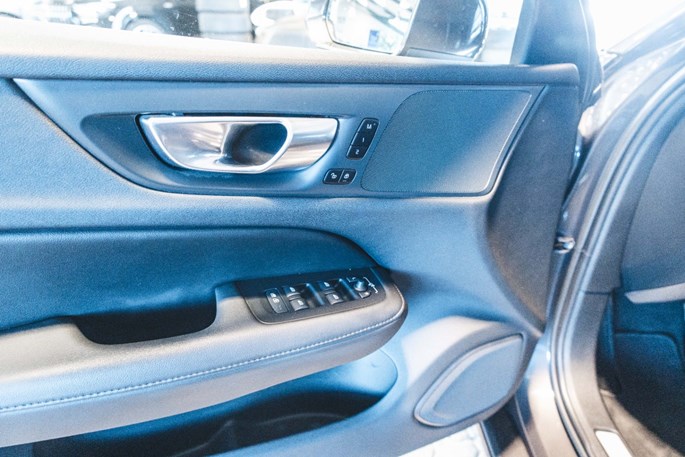 Volvo V60 T6 ReCharge Inscription aut. AWD