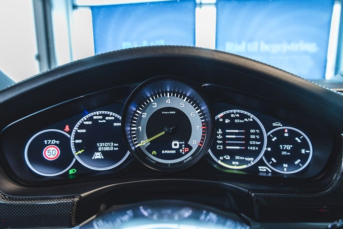 Porsche Panamera 4 E-Hybrid PDK