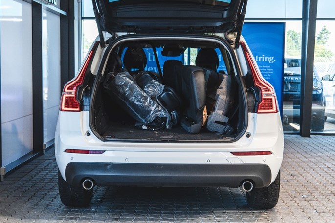 Volvo XC60 D4 190 Momentum aut. AWD Van