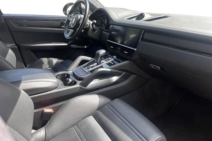 Porsche Cayenne Turbo Coupé Tiptr. Van