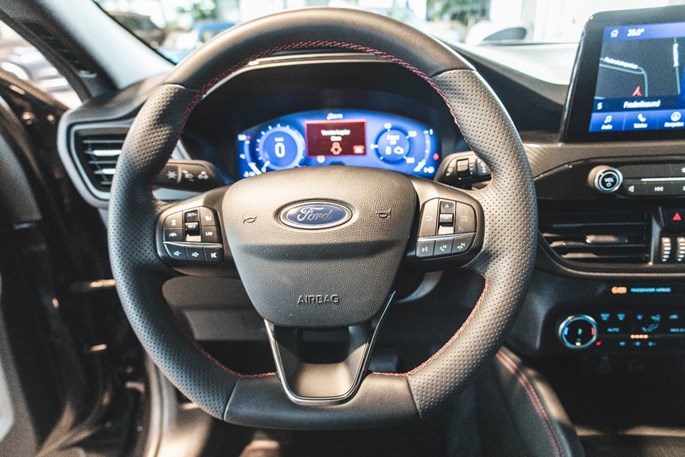 Ford Kuga PHEV ST-Line X CVT