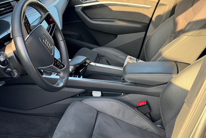 Audi e-tron S quattro