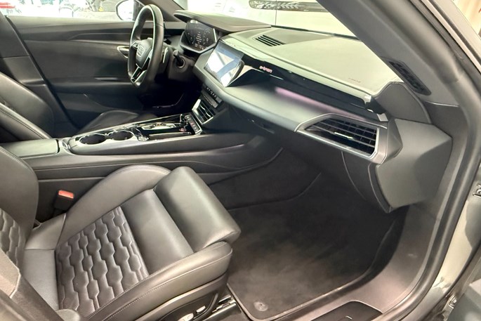 Audi e-tron GT quattro