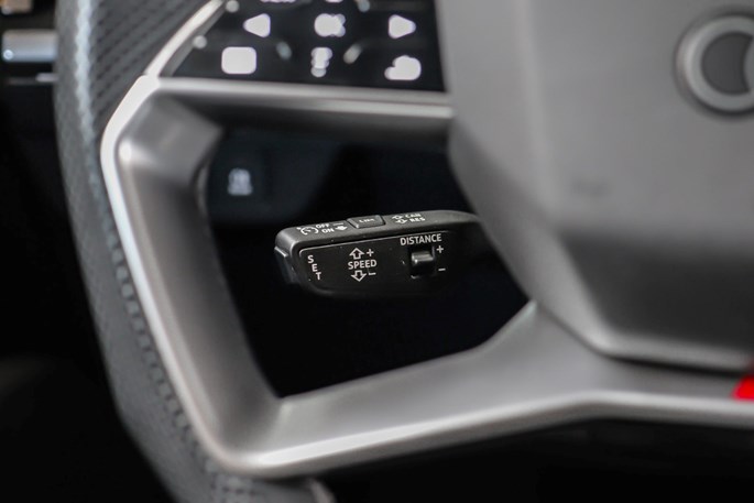 Audi Q4 e-tron S-line quattro