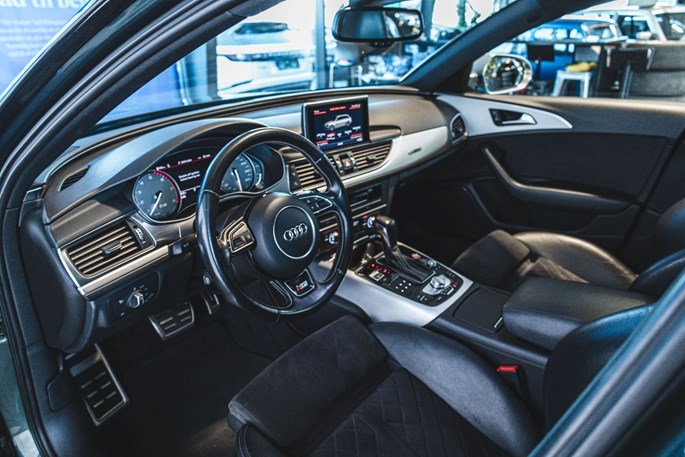 Audi S6 TFSi Avant quattro S-tr.